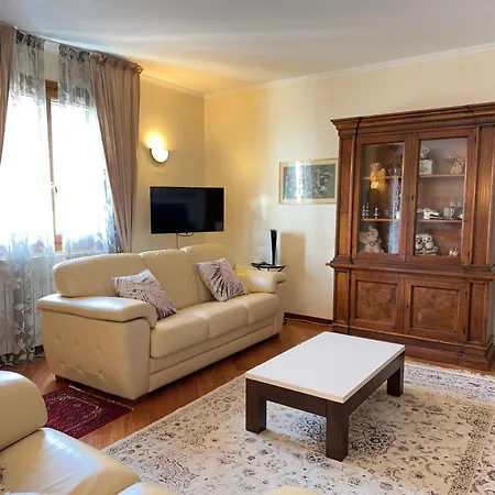 Casa Perfetta Per Grandi Famiglie, Con Jacuzzi Holiday home